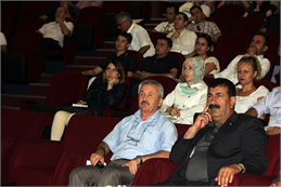 Mustafa Çalkaya / Anadolu Ajansı Tarım ve Orman Bakanlığı, gelecek yıl yetiştiricilere sağlayacağı 27 milyar 150 milyon liralık destekle hayvancılıkta verimlilik artışı hedefliyor. AA muhabirinin 2025 Yılı Cumhurbaşkanlığı Yıllık Programı'ndan derlediği bilgiye göre, 2024 tarımsal destekleme bütçesinin yılsonuna kadar 91,6 milyar lirayı görmesi bekleniyor. Destekleme bütçesi 2025 yılında, bu yıla kıyasla yüzde 47,5 artarak 135 milyar liraya çıkarıldı.