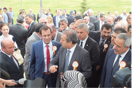 Türkiye Koyun Keçi Yetiştiricileri Merkez Birliği (TÜDKİYEB) Genel Başkanı Nihat Çelik, Edirne Koyun Keçi Yetiştiricileri Birliği Başkanı Veteriner Hekim Arif Hikmet Akbay’ı makamında kabul ederek sektörle ilgili birtakım görüşmelerde bulundu. TÜDKİYEB Genel Başkanı Çelik, ziyarete ilişkin olarak “ Edirne Birliğimizin Çok Değerli Başkanı Veteriner Hekim Sayın Arif Hikmet Akbay’ın Merkez Birliğimize yapmış olduğu ziyarette sektörümüzün ve Edirne ilimizdeki yetiştiricilerimizin sorunları ve çözüm önerilerine ilişkin birtakım görüşmelerde bulunduk. Nazik ziyaretlerinden dolayı Kıymetli Başkanıma teşekkür eder, çalışmalarında başarılar dilerim ” dedi.