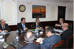 Marmara Bölgesi İl Birlikleri İstişare Toplantısı 22 Şubat 2025 tarihinde Çanakkale’de gerçekleştirildi. Toplantıya Bölgenin Birlik Başkanlarının yanı sıra TÜDKİYEB Yönetim Kurulu Üyeleri de iştirak etti. Türkiye Koyun Keçi Yetiştiricileri Merkez Birliği Genel Başkanı (TÜDKİYEB) Nihat Çelik, toplantı sonrasında Anadolu Ajansı Muhabirine yaptığı açıklamada bölgelerde düzenledikleri toplantılarda yetiştiricilerin taleplerini dinlediklerini belirterek, "Bugün tarımın ve hayvancılığın sorunlarını çözmek için var gücümüzle çalışıyoruz." dedi.