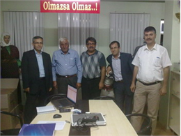 Türkiye Koyun Keçi Yetiştiricileri Merkez Birliği (TÜDKİYEB) Genel Başkanı Nihat Çelik, 22 Mayıs 2025 tarihinde Batı Karadeniz Bölgesinde birtakım ziyaretlerde bulundu. Genel Başkan Çelik ziyaret programının ilkini Bolu Koyun Keçi Yetiştiricileri Birliği başkanlığına yeni seçilen Hakan Cankurtaran’a gerçekleştirdi. Genel Başkan Çelik ziyarete ilişkin olarak “ Bugün Batı Karadeniz’deyiz.