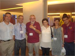 - "Sağlıklı nesiller için süt ve süt mamulleri tüketimi teşvik edilmelidir." -“ Çocuklarımız ve tüm vatandaşlarımızın koyun ve keçi sütü tüketmeleri tavsiyemizdir.” Türkiye Koyun Keçi Yetiştiricileri Merkez Birliği (TÜDKİYEB) Genel Başkanı Nihat Çelik, “1 Haziran Dünya Süt Günü ”nün süt sektörü ile ilgili konulara dikkat çekmek için farkındalık oluşturmayı amaçladığına dikkat çekerek sütün mineral ve vitamin içeriği bakımından kusursuz bir besin maddesi olduğunu ve sağlıklı nesillerin yetiştirilmesi adına süt ve mamulleri tüketimini artırmanın bir mecburiyet olduğunu söyledi. Çelik, ülkemizde süt tüketiminin bir türlü istenilen düzeye gelemediğini belirterek “ Avrupa ülkelerinin birçoğunda yıllık 100 litrenin üzerinde olan süt tüketiminin ülkemizde 24-26 litre civarlarında olması, yeteri kadar süt tüketemediğimiz gerçeğini ortaya koymaktadır. İnsanlarımızın istenilen düzeyde süt tüketemediği ve her yaştan insanın, özellikle de çocukların sağlığı için vazgeçilmez temel besin kaynağı olan süt ve süt ürünleri tüketiminin düşük düzeylerde seyrediyor olması, üzerinde ciddi bir şekilde düşünülmesi gereken bir konu olarak her zaman gündemde tutulmalıdır.